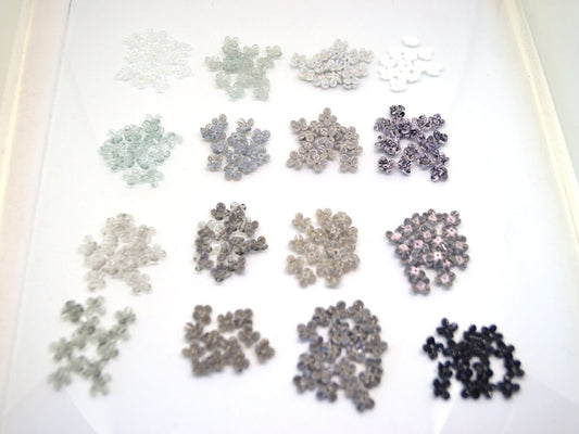 Gray small flower beads, Black cute flowers for headband, White tiny flowers, mini glass flowers, transparent lampwork beads