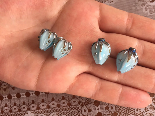 Pastel blue flower beads|Handmade glass beads|Light Blue Silver|Floral pendant|Flower lampwork|Wedding earrings|Something blue|
