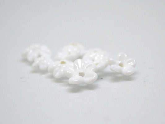 Mini flower beads, White opaque beads, Wedding flowers, Flower embellishment, Flower applique, tiny flowers