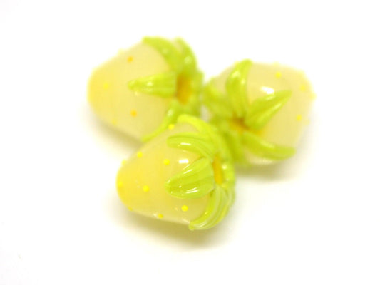 Yellow Strawberry glass beads, 12mm Lampwork berries, Glass strawberry, Lampwork Berry beads, Forrest berry beads, Nature inspired, Murano