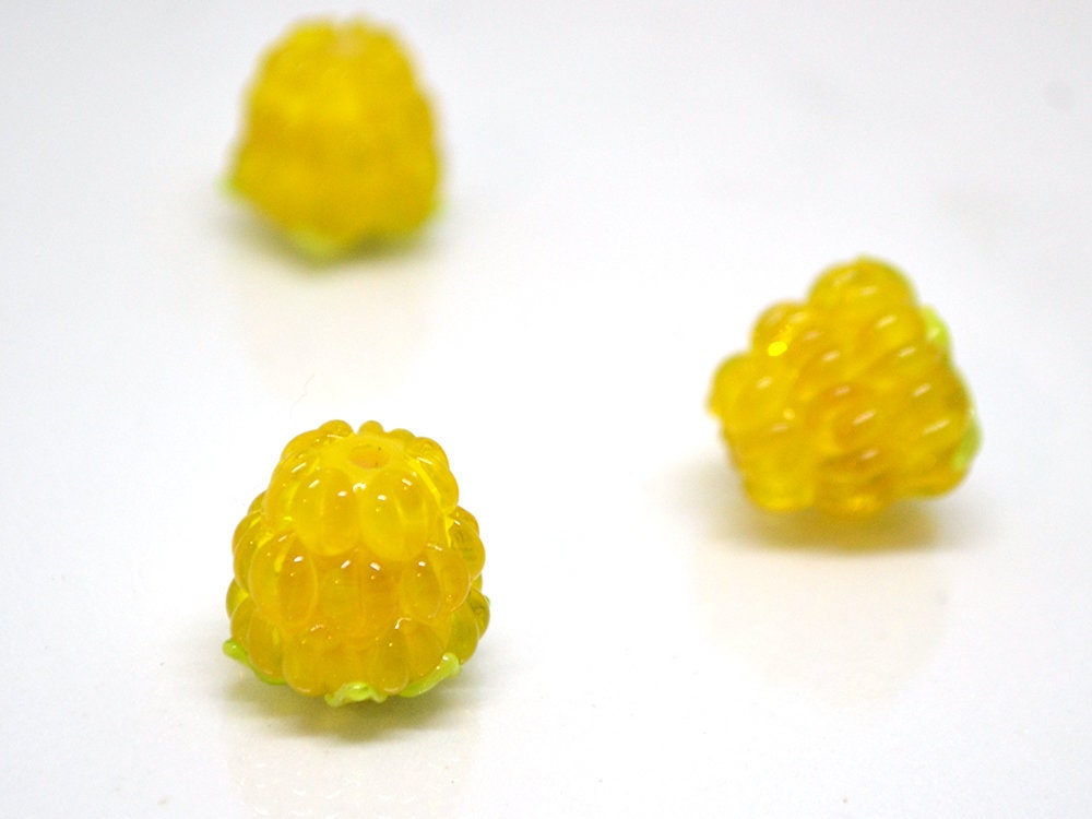 Yellow glass raspberry, Gloss Lampwork berries, Yellow Lampwork berry beads, Yellow Berry fruit beads, Glass Raspberry, Berry jewelry