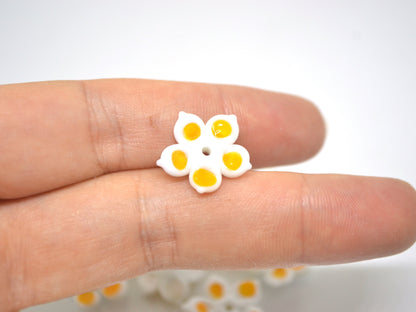 White yellow glass flower beads, Yellow floral lampwork, Glass blossom beads, Field flower bead, Meadow flowers, Artisan lampwork bead,