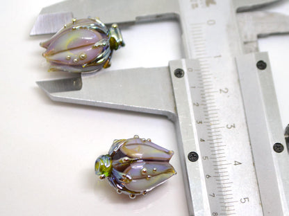 lavender glass flower handmade beads iridescent nothern light artisan lampwork flower beads for jewelry making glass beads purple glass bead