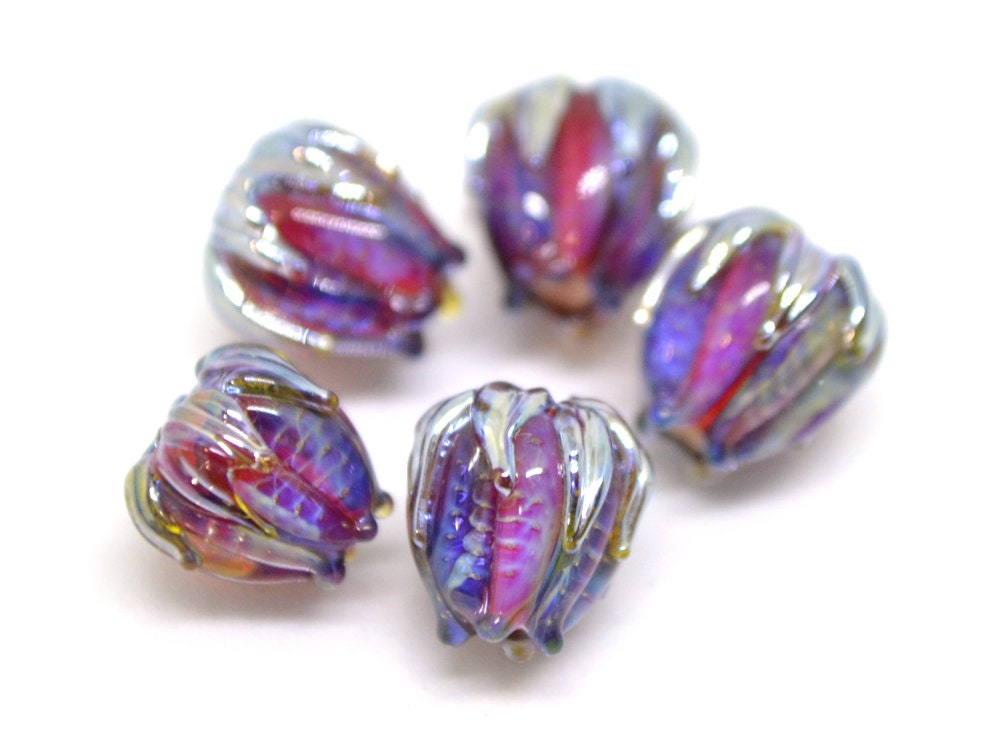 Ruby red silver flower beads, 10mm flower beads, Lampwork flower bead, Glass beads, Floral lampwork, Artisan lampwork, Handmade beads