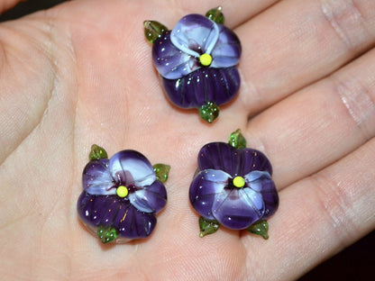 Purple glass pansy beads, Lampwork pansies, Lampwork flower beads, Purple lampwork pansy