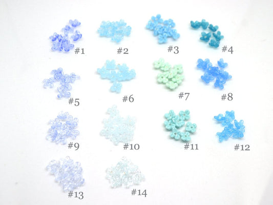 Sky blue small flower beads, Aqua blue glass flowers, cute flowers for embroidery, mini glass flowers, Blue wedding beads, Something blue