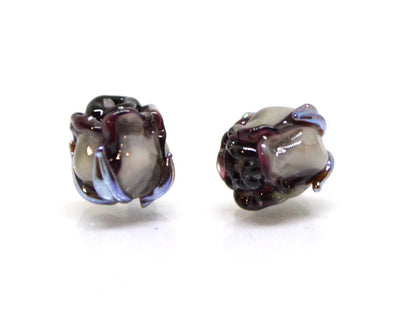 Gray Black 8mm rosebud beads, Black silver Rose glass beads, Floral lampwork, Dark glass beads, Art Lampwork, Jewellery beads