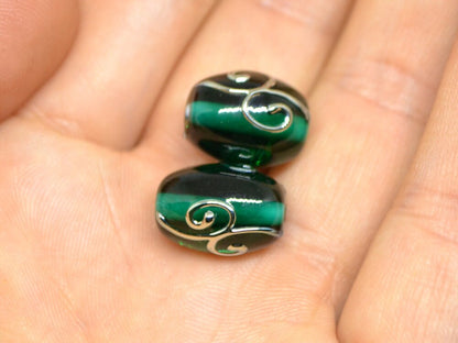 Emerald green oval glass beads silver curles, Barrel lampwork beads, Handmade glass, Jewelry supplies, Bead set, Beads for necklace jewelry