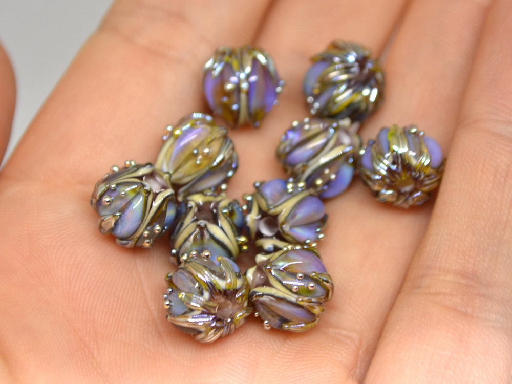 Purple gold glass beads, 10mm flower beads, Sparkle flower bead, Floral theme beads, Floral lampwork, Artisan lampwork, Lavender