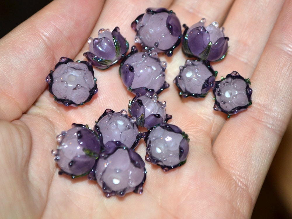 Lavender pink flower beads, Lampwork floral beads, Amethyst flower beads, Lilac glass beads, Purple flower beads, Beads for earrings