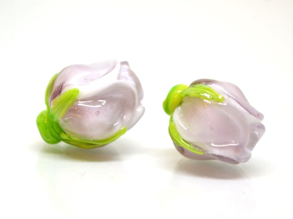 Pale pink flower bud beads, Jewelry glass beads, Blush pink floral lampwork, DIY earrings, Spring lampwork, Flower lampwork beads