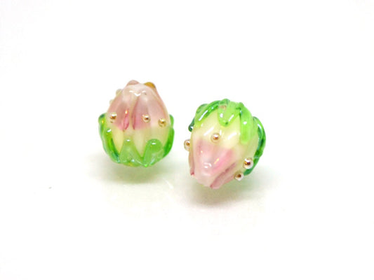 White and pink glass flower beads, 7mm flower bead, Gradient glass beads, Floral lampwork, Tiny beads, Pink beads with green leaves