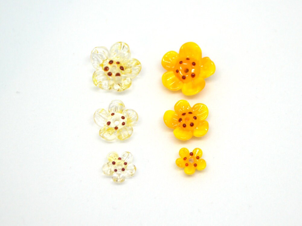 Yellow glass beads, Set of 12pcs, Honey yellow flower beads, Golden yellow beads, Topaz yellow beads, Floral lampwork, Artisan Lampwork bead