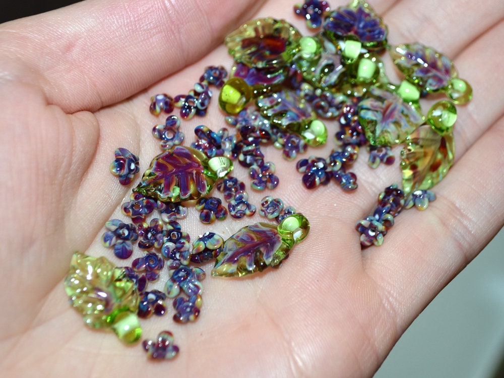 leaf flower set beads lampwork handmade glass leaves small flowers lampwork leaves lampwork leaf beads set leaves glass bead work green leaf