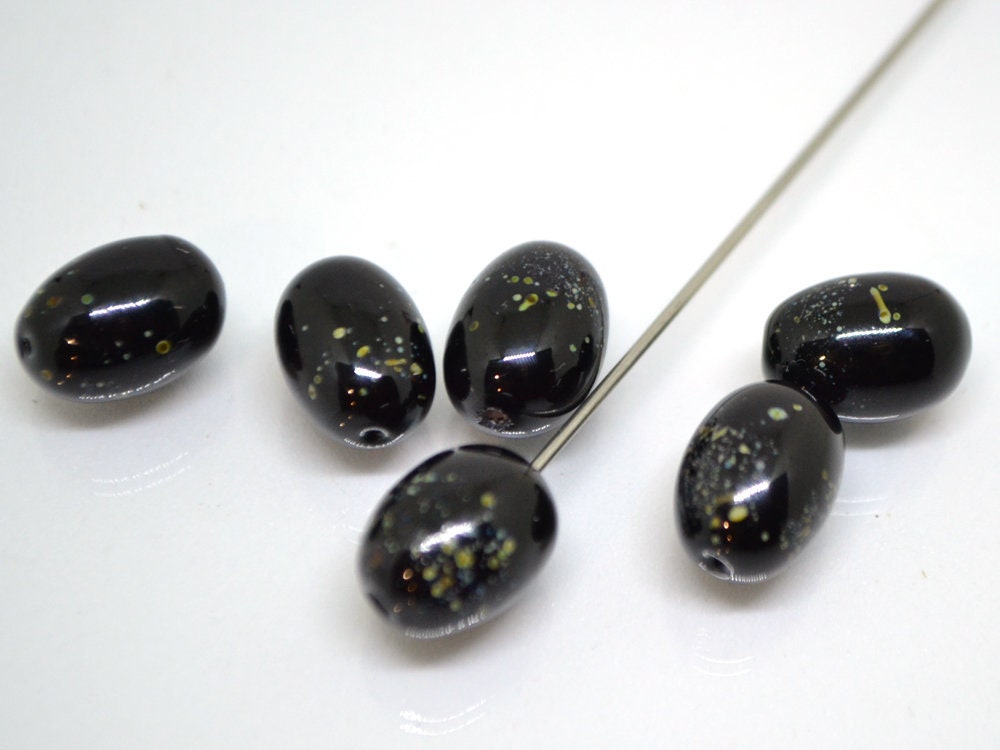 Olive lampwork beads, Black glass berry beads, Glass Olive-tree beads, Lampwork berries, Artisan lampwork, berry pendant, half-drilled beads