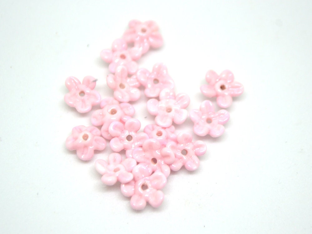 Opaque pink Mini flower beads, Pink spacer beads, Wedding lampwork, Flower bead caps, Flower applique, Tiny flowers, Small flower beads