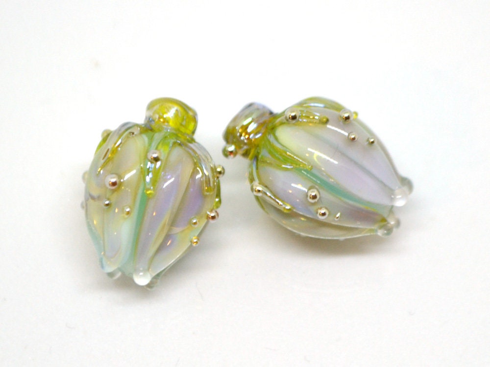 Lampwork glass flower bead, Pale green tea lavender, Floral glass pendant, Flower beads for jewelry making, Artisan lampwork, Focal lampwork