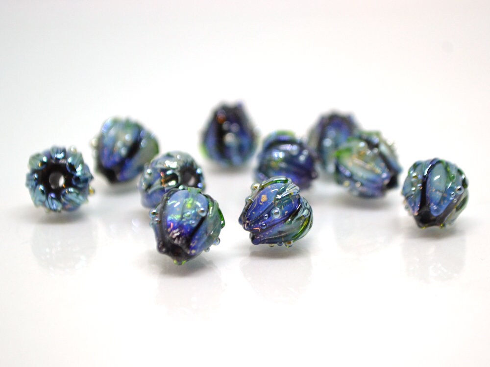 Blue green flower glass beads, Artisan lampwork floral beads, 10mm flower beads, garden beads, floral theme bead Handmade Lampwork bead set