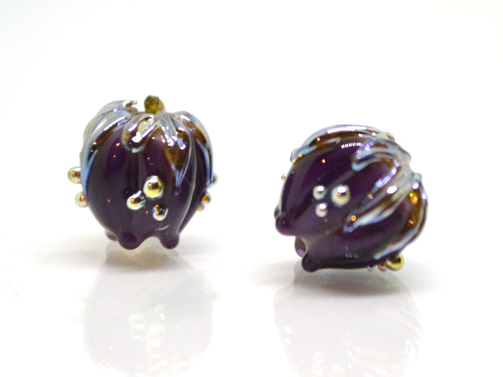 Dark Purple flower beads silver dots, 10mm glass beads, Artisan lampwork, Floral beads, Luxury beads, 3d flower bead, Handmade flower glass