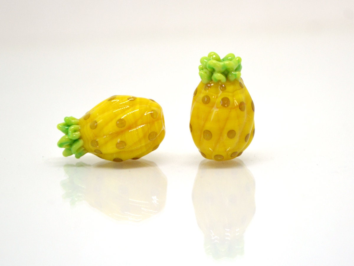 Glass pineapple beads, Yellow lampwork beads, Ananas glass beads, Glass fruit beads, Lampwork berry, Artisan lampwork, Food glass beads