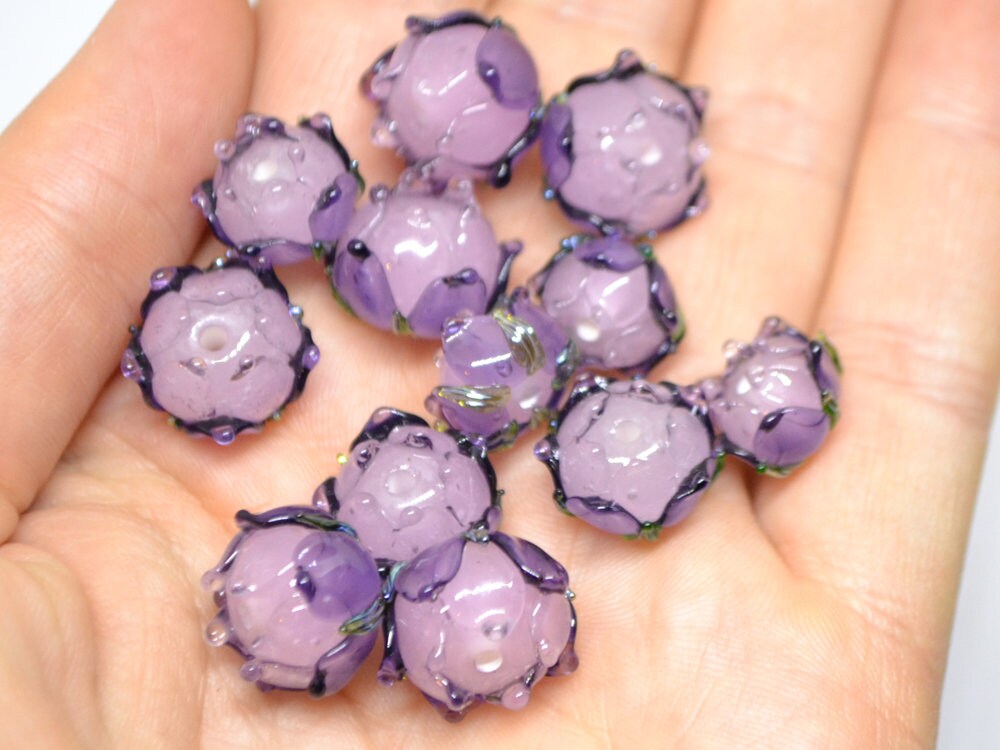 Lavender pink flower beads, Lampwork floral beads, Amethyst flower beads, Lilac glass beads, Purple flower beads, Beads for earrings