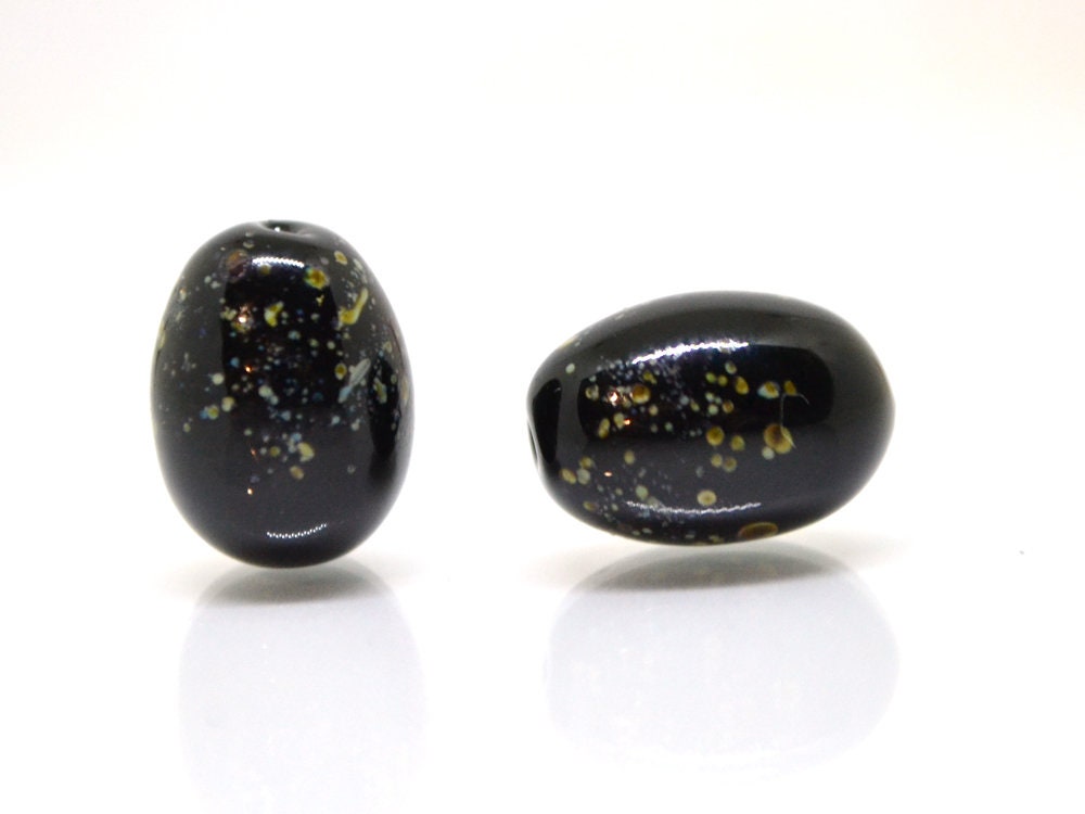 Olive lampwork beads, Black glass berry beads, Glass Olive-tree beads, Lampwork berries, Artisan lampwork, berry pendant, half-drilled beads