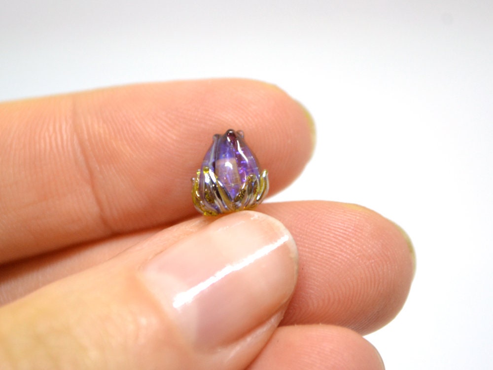 Purple green flower beads, Purple yellow floral beads, Netting pattern beads, 7mm glass beads, Tiny flower beads, Artisan lampwork beads