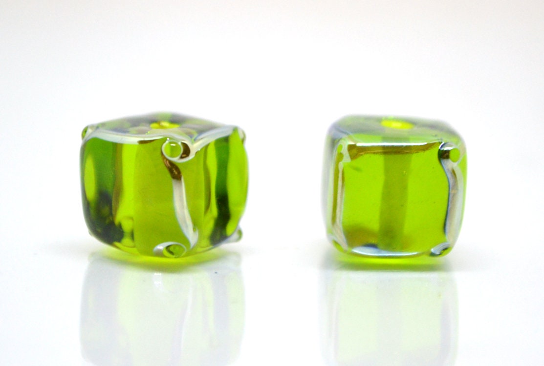 Salad green glass beads, Verdant green beads, Handmade green cube beads, Lampwork cube bead, Square lampwork bead, Geometry lampwork
