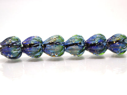 Blue green flower glass beads, Artisan lampwork floral beads, 10mm flower beads, garden beads, floral theme bead Handmade Lampwork bead set
