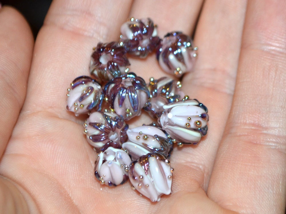 Pale pink glass flower beads purple leaves gold dew, Artisan lampwork, 10mm flower bead, Pastel pink, Floral glass beads, Flower spacer bead