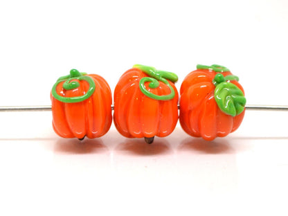 Handmade glass pumpkin beads, Orange lampwork bead, Miniatures Pumpkin, Fall Decor, Autumn Decor, Thanksgiving decor