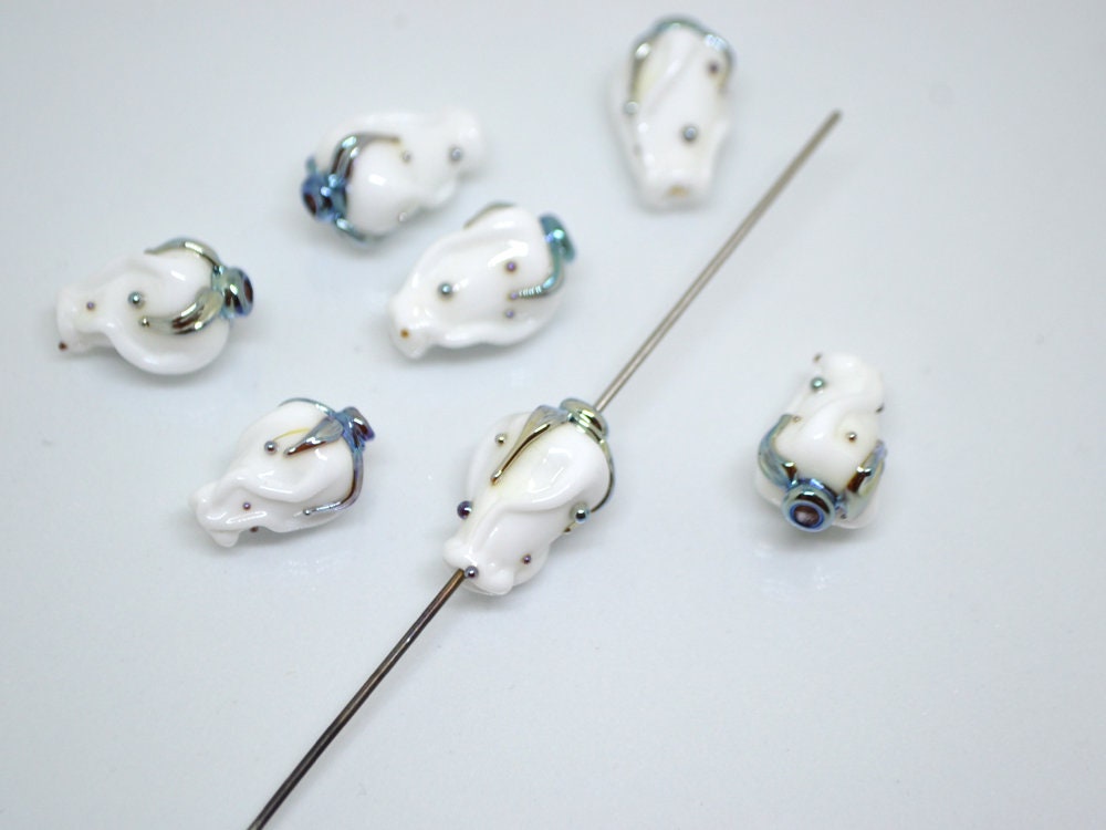 White twist rosebud beads, Wedding flower Glass Bead, Floral lampwork bead, Artisan lampwork beads