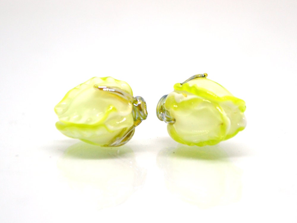 Light green glass beads, Lampwork floral beads, Salad green beads, White green glass beads, Beads for earrings, Artisan lampwork, bud beads