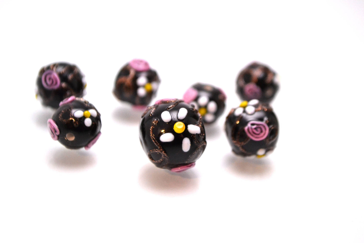 Italian glass jewelry murano glass bead black pink bead bracelet black lampwork artisan bead bead jewelry making chamomile bead jewelry
