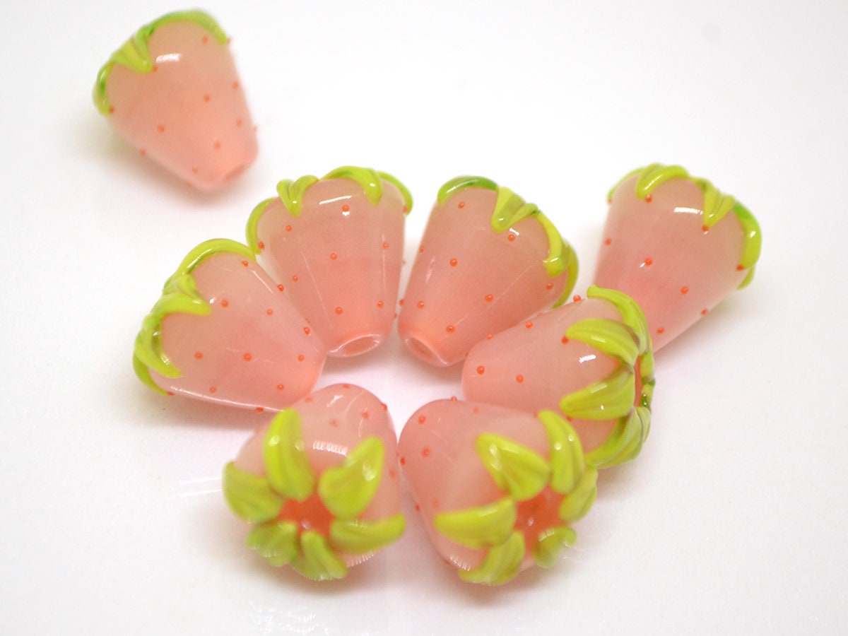 Pale orange Strawberry beads, Glass berry beads, Lampwork berries, Lampwork strawberry, Nature inspired, Berry jewelry