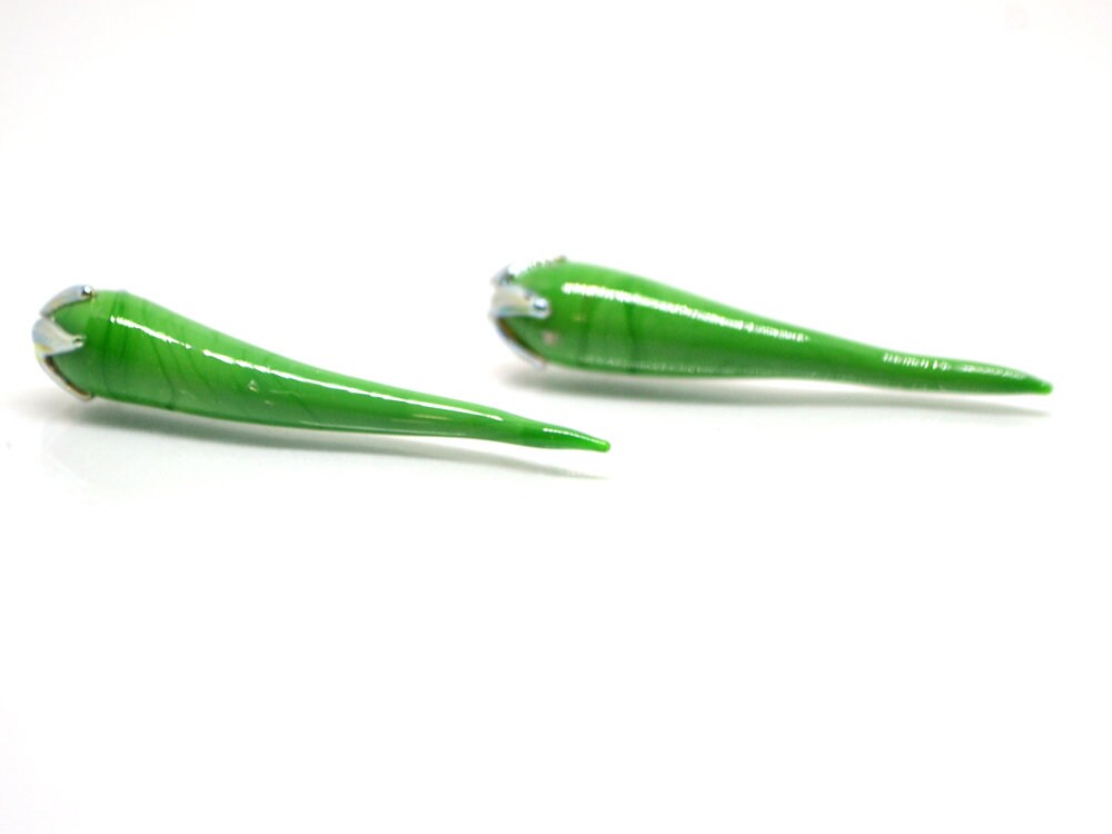 Green chili peppers, Lampwork chile beads, Vegetable beads, Lampwork vegetables, Vegetable jewelry, Vegetable garden, vegetable pendant