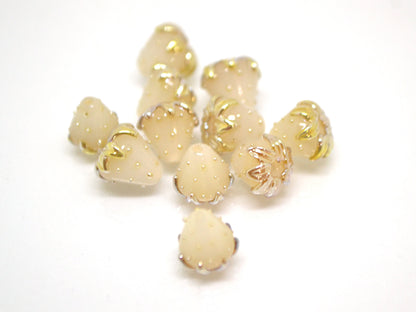 White Gold Small 7mm Strawberry glass beads, White strawberry, Lampwork berries, Mini berry beads, Berry jewelry, Glass Berry beads