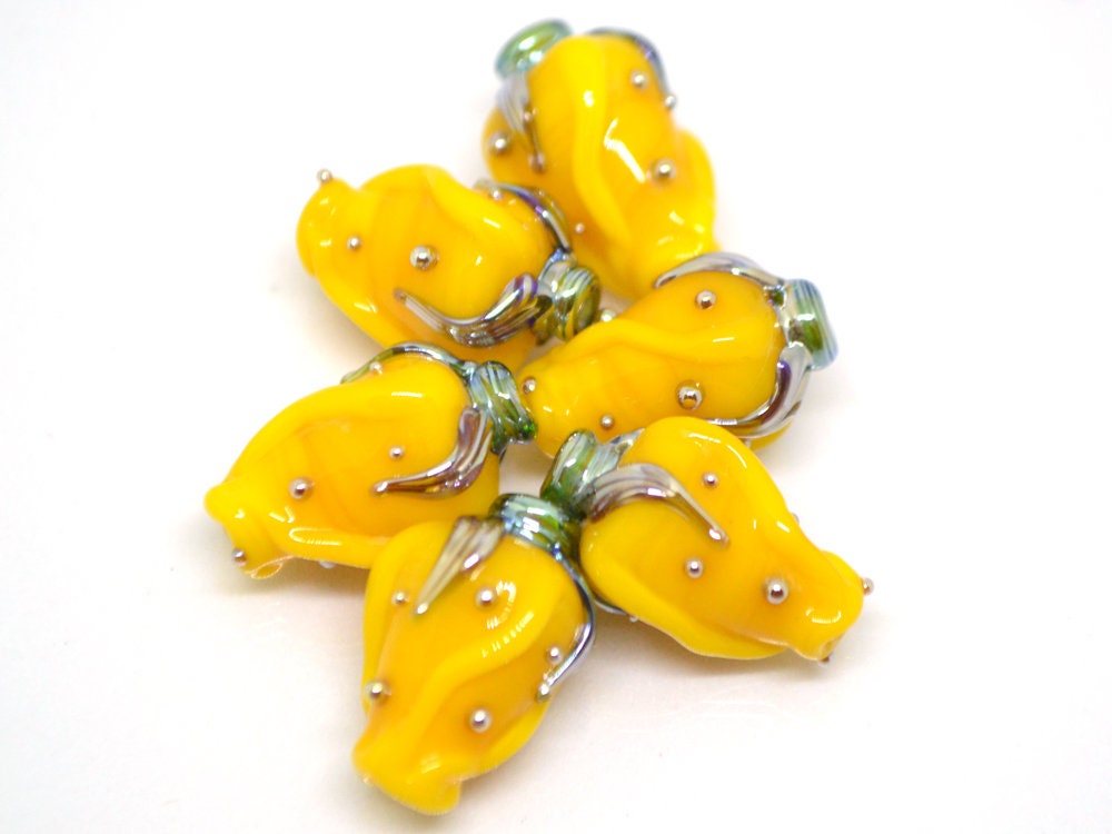 Yellow twisted rosebud  beads, Honey yellow Glass Bead, Flower lampwork bead, Artisan lampwork beads, Bright colors
