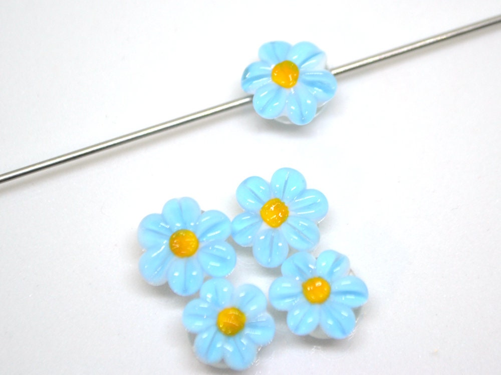 Sky blue Chamomile beads, Lampwork Chamomile flower bead, Aquamarine blue beads, Lentils beads, Blue flower bead, Baby blue, Field flower