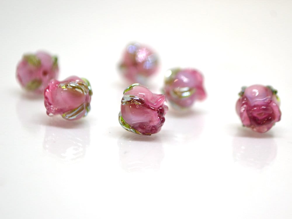 Pink wine 8mm rosebud beads, Pink Floral lampwork, Rose beads, Flower glass beads, Earrings Flower Beads, Murano Beads, Jewelry making