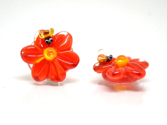 Lampwork Chamomile flower beads with bee, Red glass beads, Floral lampwork, Lentils beads, Summer glass beads, Artisan lampwork, red flower