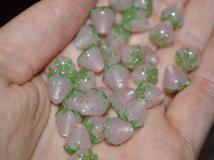 Blush pink Strawberry 10mm glass beads, Pale Pink Lampwork berries, Small strawberry, Berry fruit beads, Berry Jewelry, Small glass beads