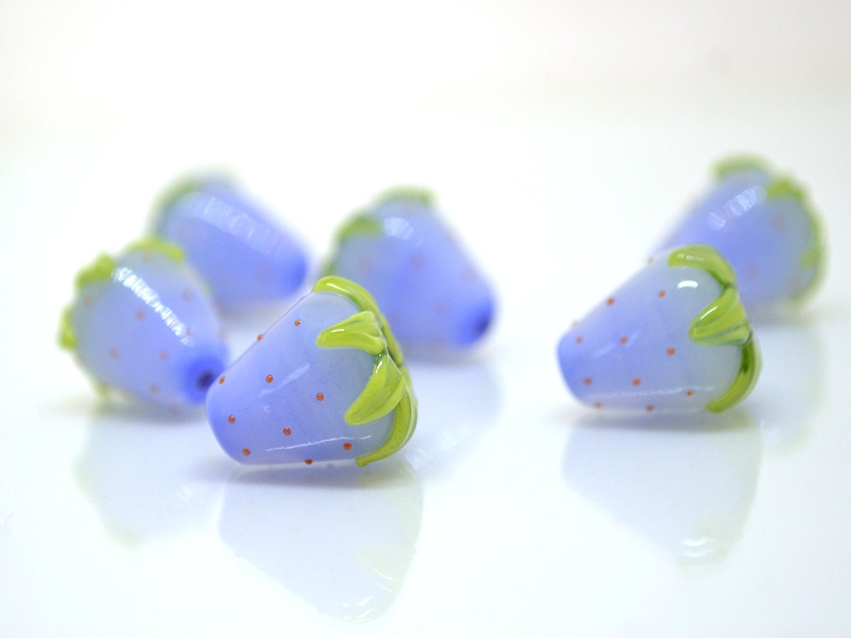 Periwinkle blue Strawberry glass beads, Lampwork berry, Lampwork strawberry, Blue Berry beads, Forest glass beads, Glass berries