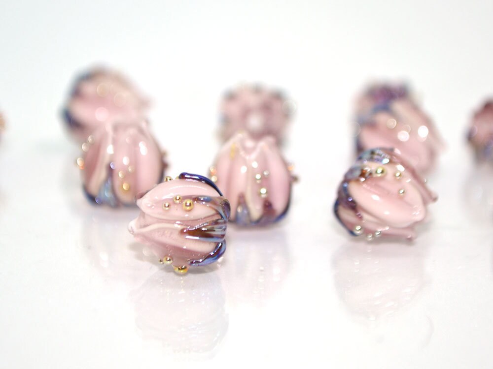 Pale pink glass flower beads purple leaves gold dew, Artisan lampwork, 10mm flower bead, Pastel pink, Floral glass beads, Flower spacer bead