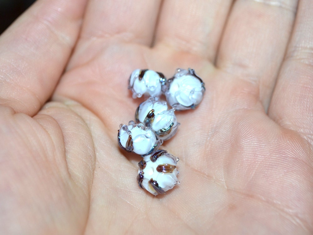 Light purple lampwork beads, Transparent purple flower beads, lavender silver flower beads, Artisan lampwork