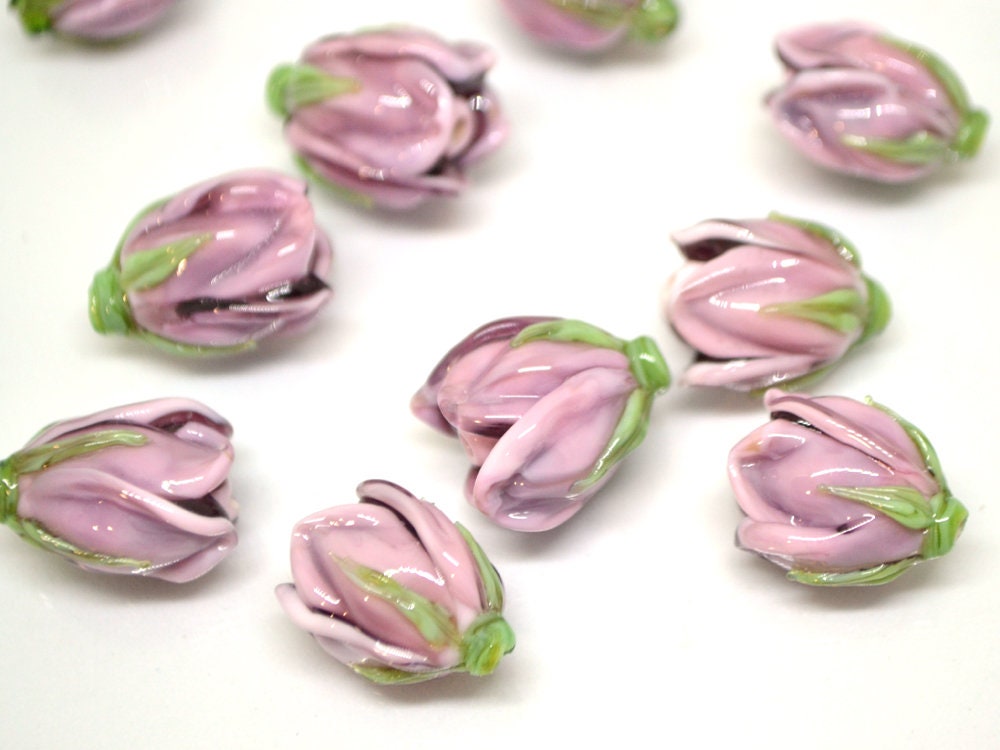 Lampwork Magnolia, Glass flower beads, Lilac glass floral beads, Artisan lampwork, Pastel pink bead, Focal glass beads, Handmade lampwork