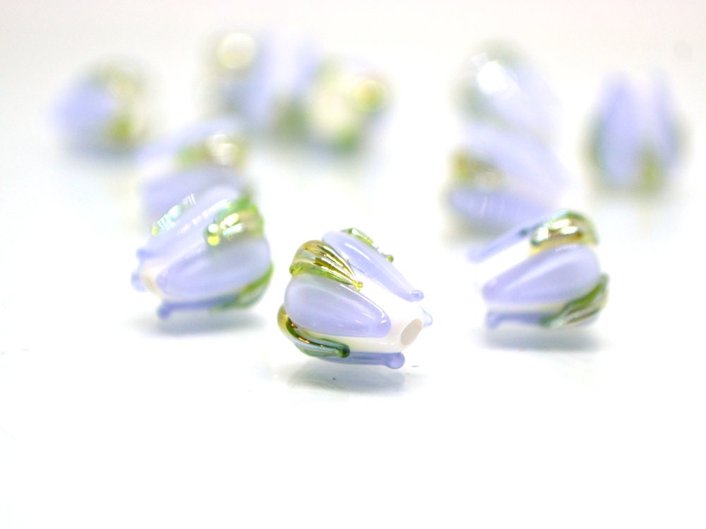 Pale Lavender green flower beads, 10mm beads, Light purple floral beads, Artisan lampwork, Handmade Lampwork, Floral lampwork, Pastel beads