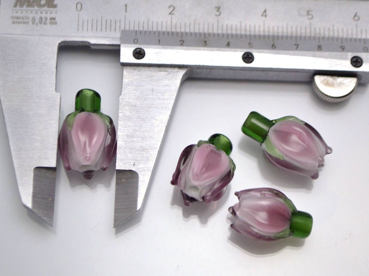 lilac flower lampwork bud bead floral jewelry jewelry making set artisan lampwork glass pink bead tender lilac bead necklace earrings green