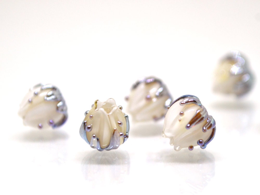 White flower beads with silver leaves, 7mm flower beads, Small lampwork beads, Handmade lampwork, Artisan lampwork