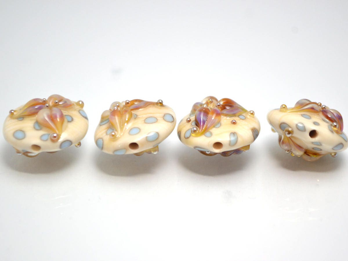 Lentils lampwork beads - Beige Ivory glass beads - Lampwork beads - Lily flower lampwork beads - Murano glass - Ivory bead set - Jewelry